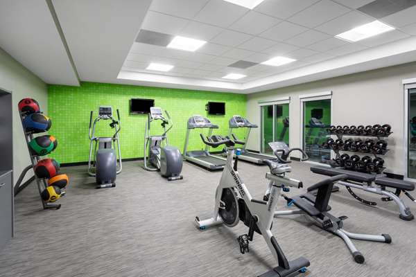 Fitness/ Exercise Room - La Quinta Inn & Suites Louisville