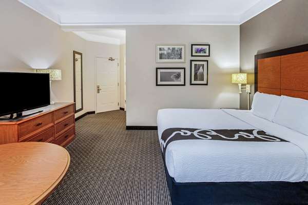  - La Quinta Inn & Suites Hoover - I-65, Exit 247