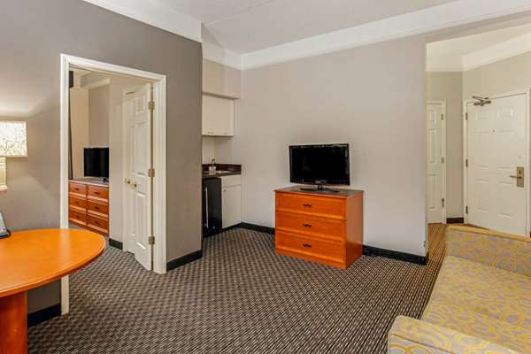 Suite - La Quinta Inn & Suites Hoover - I-65, Exit 247
