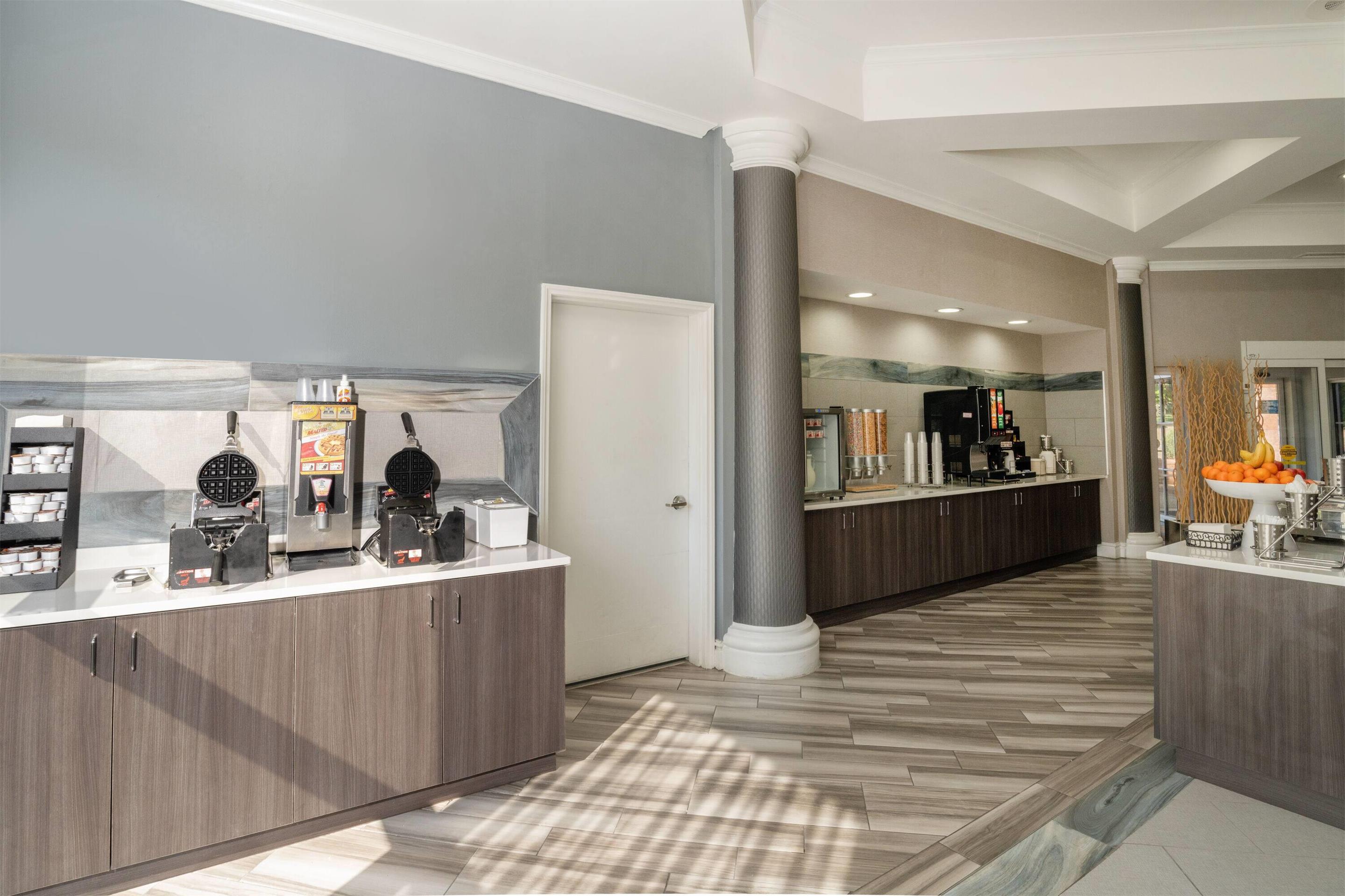 Property amenity | La Quinta Inn & Suites by Wyndham Birmingham Hoover