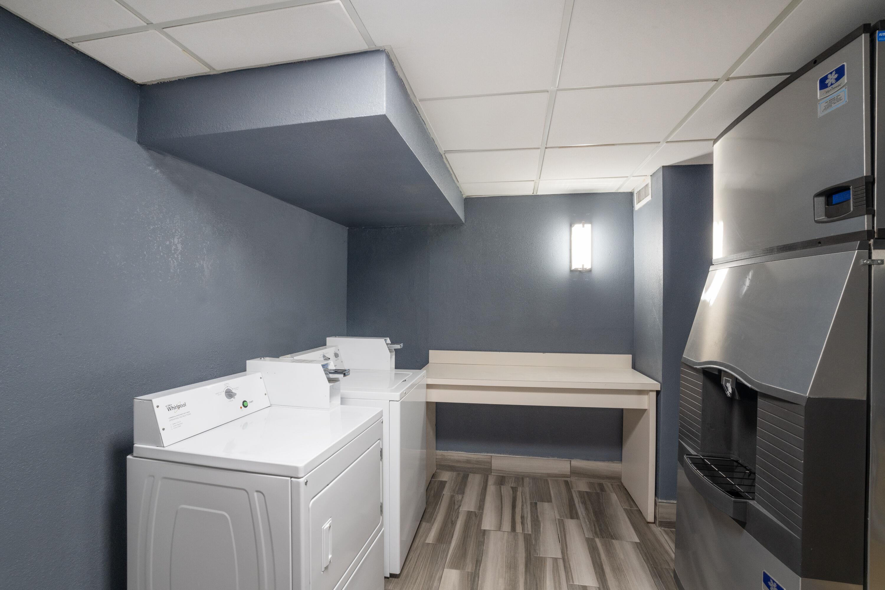 laundry facilities | La Quinta Inn & Suites by Wyndham Birmingham Hoover
