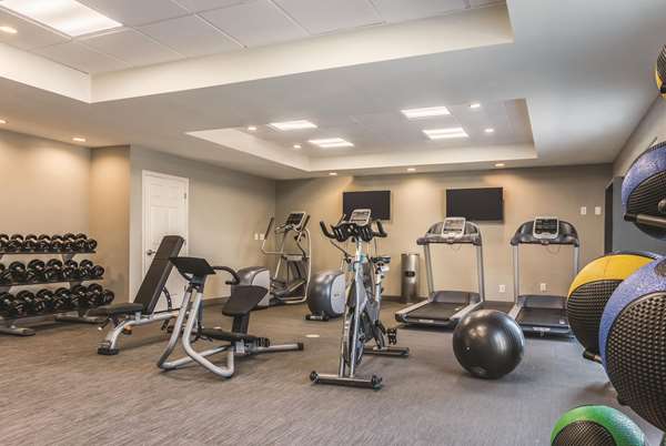 Fitness/ Exercise Room - La Quinta Inn & Suites Airport Shreveport - I-20, Exit 10