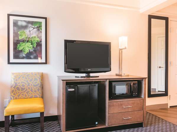  - La Quinta Inn & Suites Airport Shreveport - I-20, Exit 10