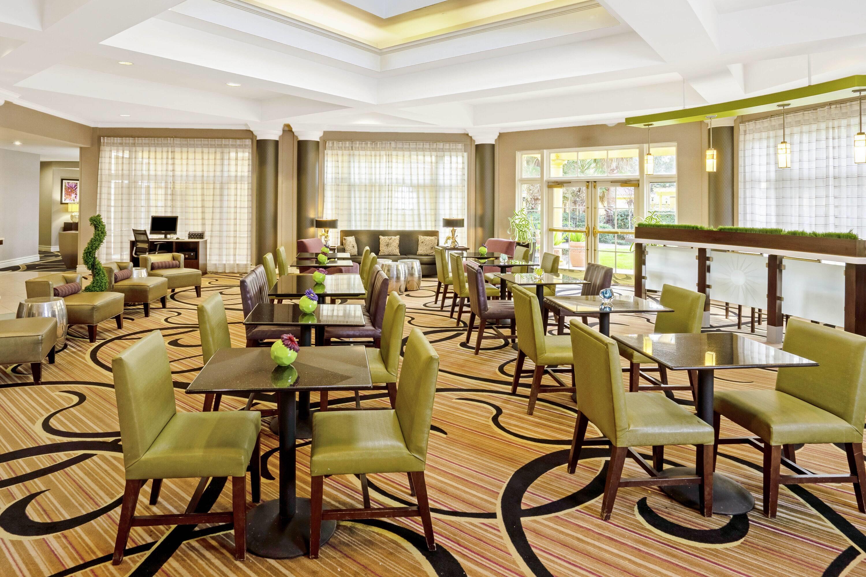 Lobby | La Quinta Inn & Suites by Wyndham Houston West Park 10