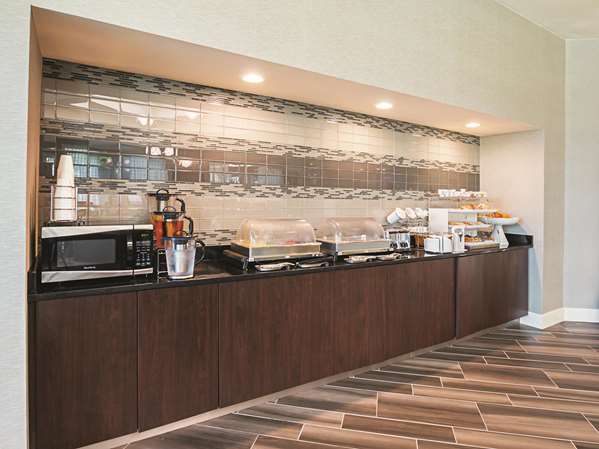  - La Quinta Inn & Suites Southwest Fort Worth - I-20, Exit 431