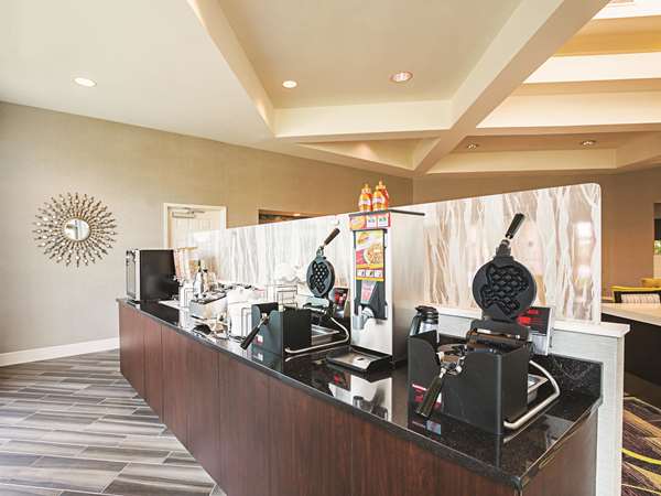  - La Quinta Inn & Suites Southwest Fort Worth - I-20, Exit 431