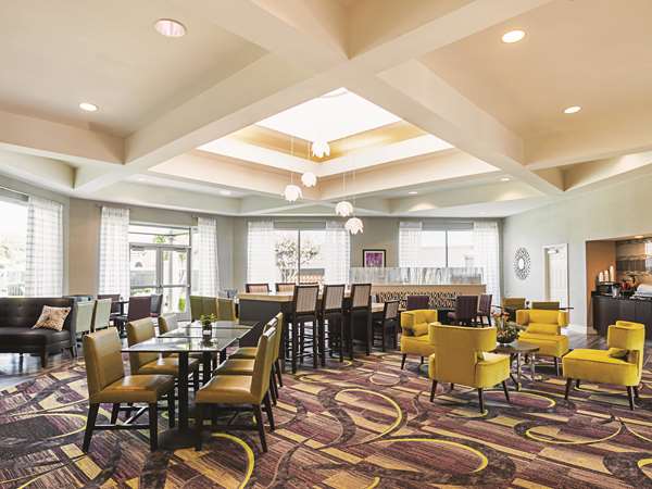  - La Quinta Inn & Suites Southwest Fort Worth - I-20, Exit 431
