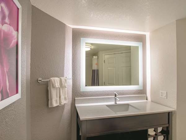  - La Quinta Inn & Suites Southwest Fort Worth - I-20, Exit 431