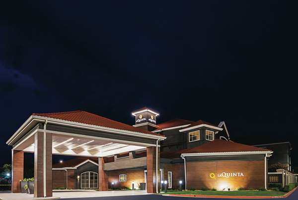 Exterior view - La Quinta Inn & Suites Southwest Fort Worth - I-20, Exit 431