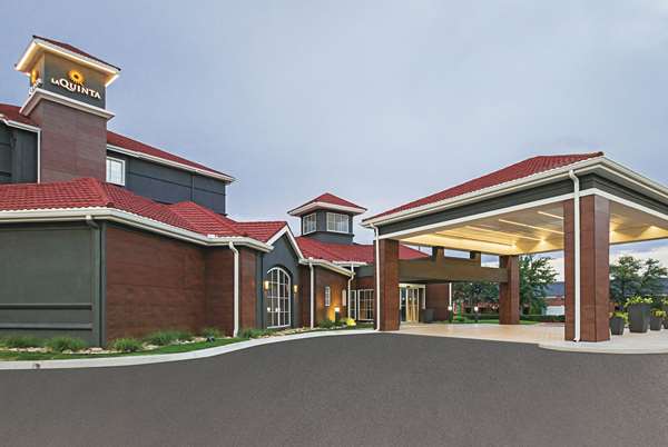 Exterior view - La Quinta Inn & Suites Southwest Fort Worth - I-20, Exit 431