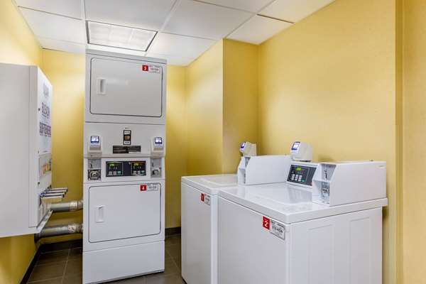 Amenities - La Quinta Inn & Suites Crabtree Mall Raleigh