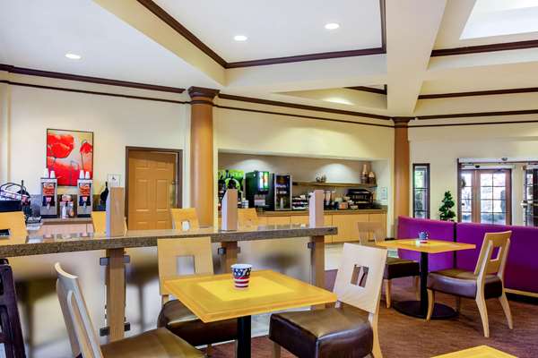  - La Quinta Inn & Suites Crabtree Mall Raleigh