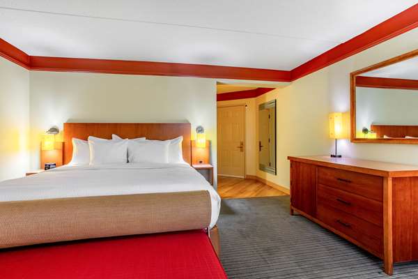  - La Quinta Inn & Suites Crabtree Mall Raleigh