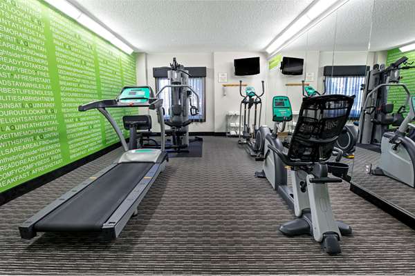 Fitness/ Exercise Room - La Quinta Inn & Suites Dallas South Arlington - I-20, Exit 449