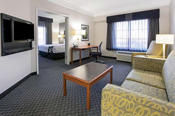 Suite - La Quinta Inn & Suites Dallas South Arlington - I-20, Exit 449