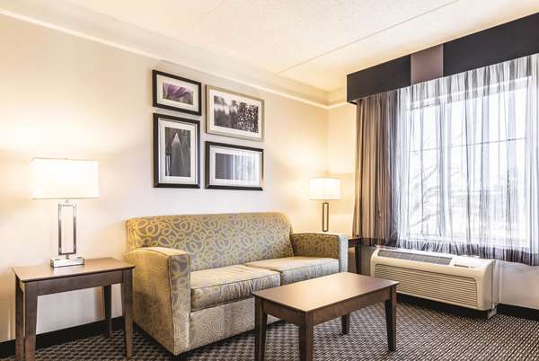 Suite - La Quinta Inn & Suites Alexandria - I-49, Exit 90