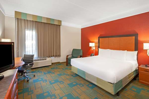  - La Quinta Inn & Suites Galleria Houston