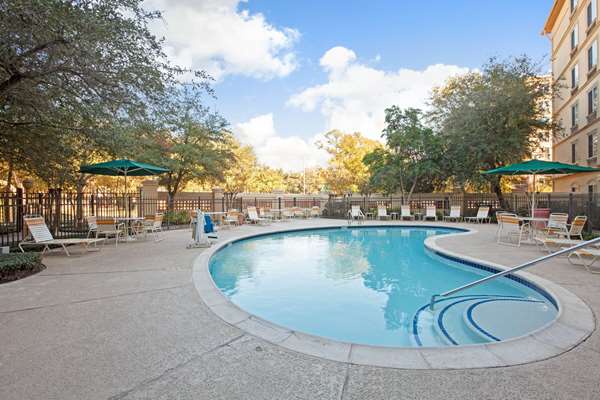 Pool - La Quinta Inn & Suites Galleria Houston