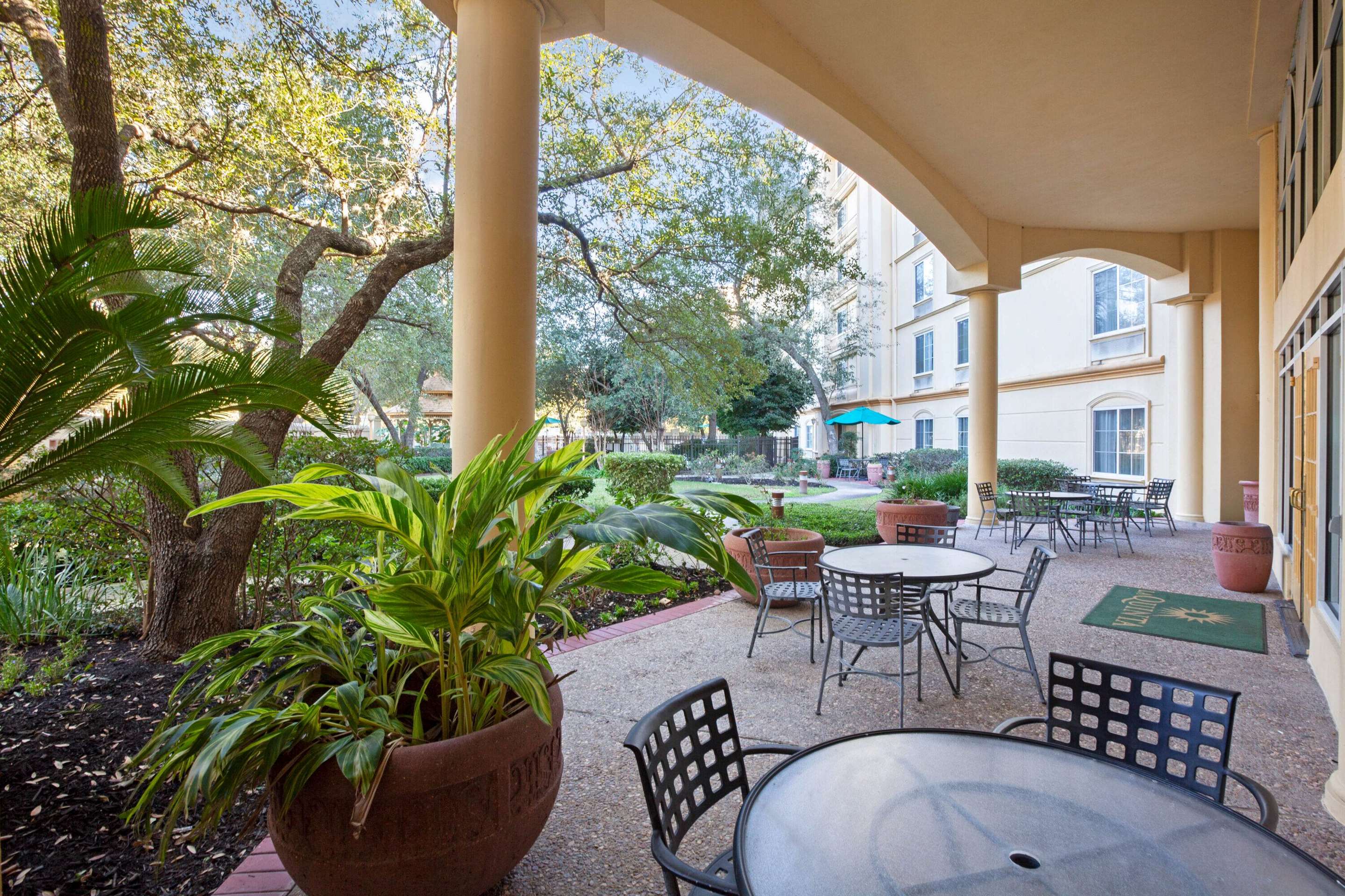 Property amenity | La Quinta Inn & Suites by Wyndham Houston Galleria Area