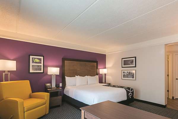  - La Quinta Inn & Suites Alpharetta
