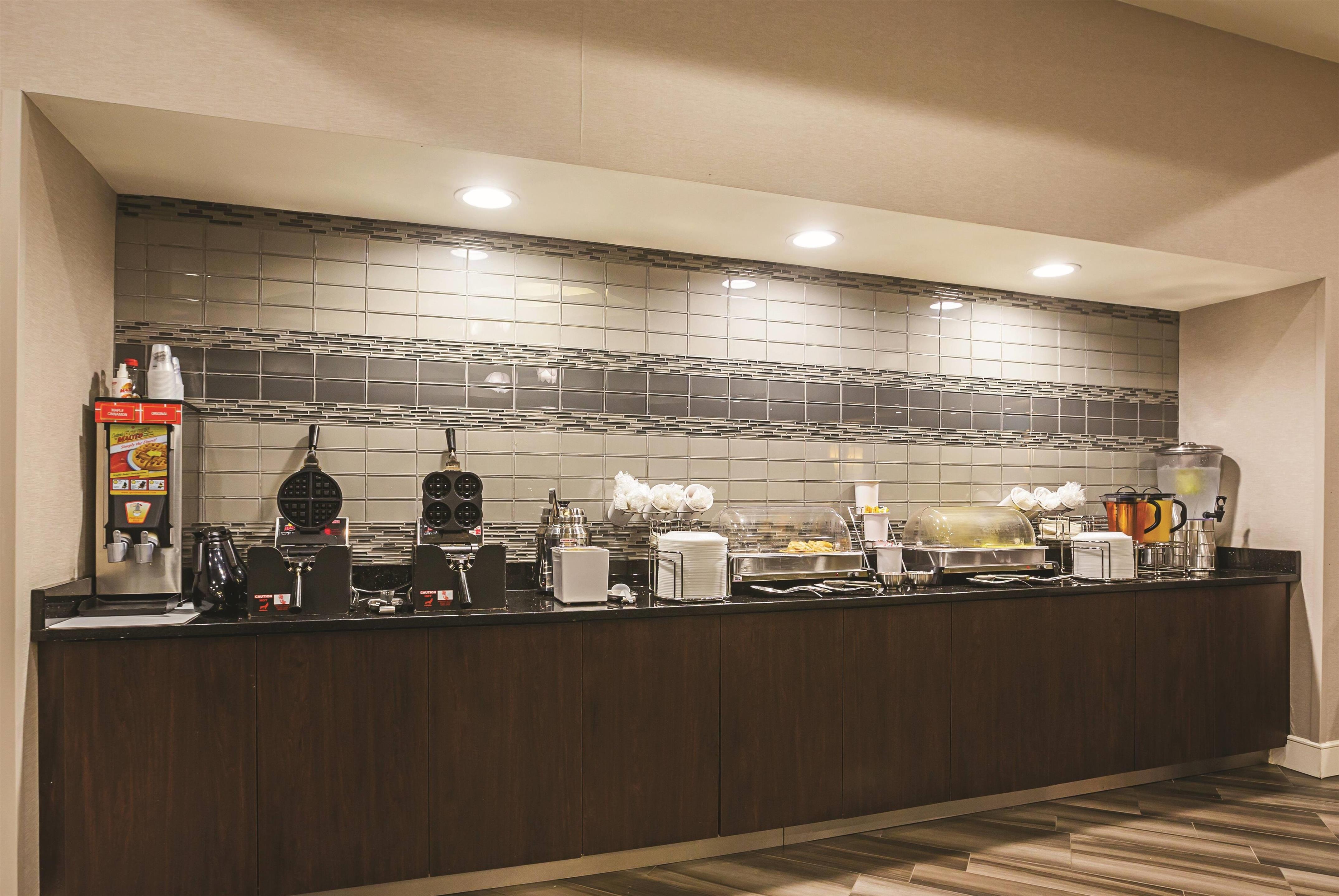 Property amenity | La Quinta Inn & Suites by Wyndham Atlanta Alpharetta
