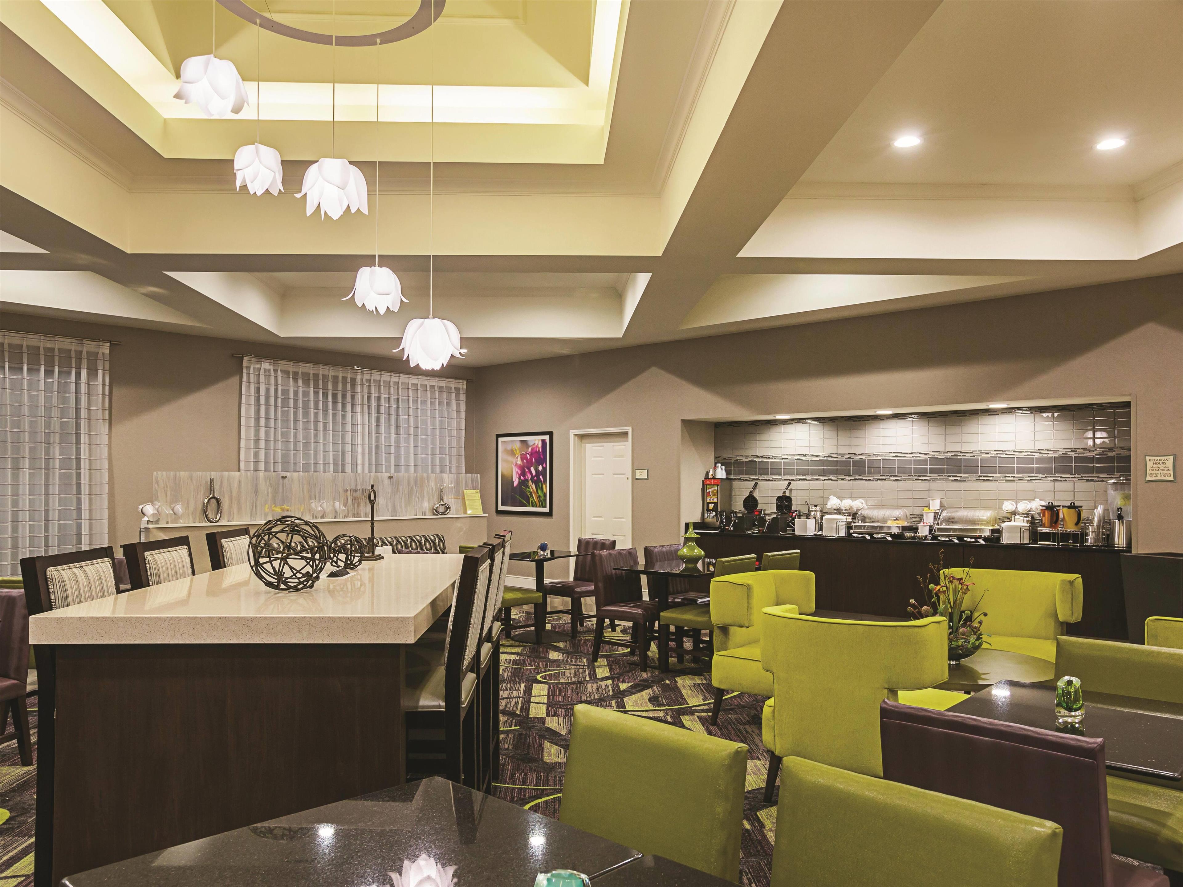 Property amenity | La Quinta Inn & Suites by Wyndham Atlanta Alpharetta