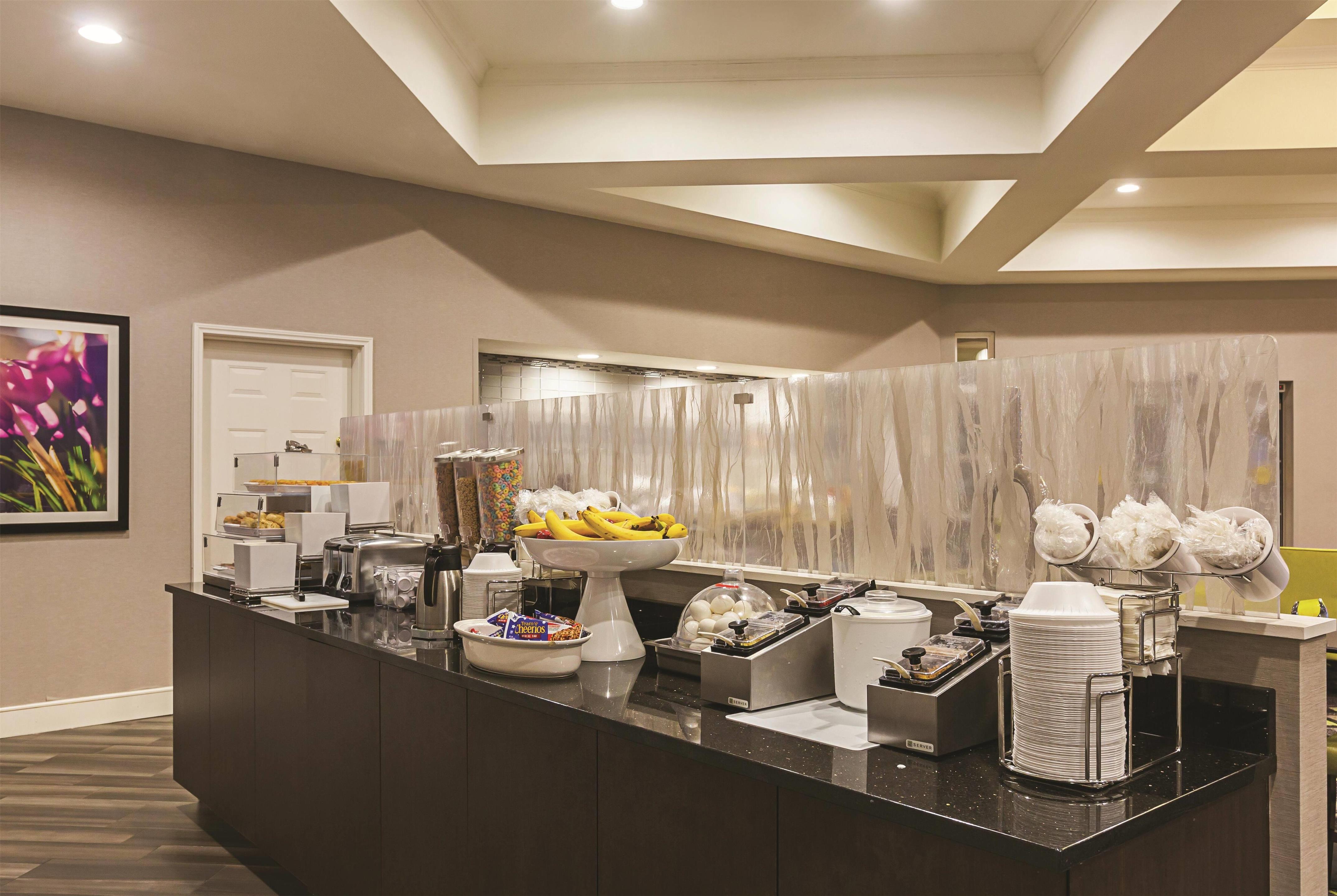 Property amenity | La Quinta Inn & Suites by Wyndham Atlanta Alpharetta