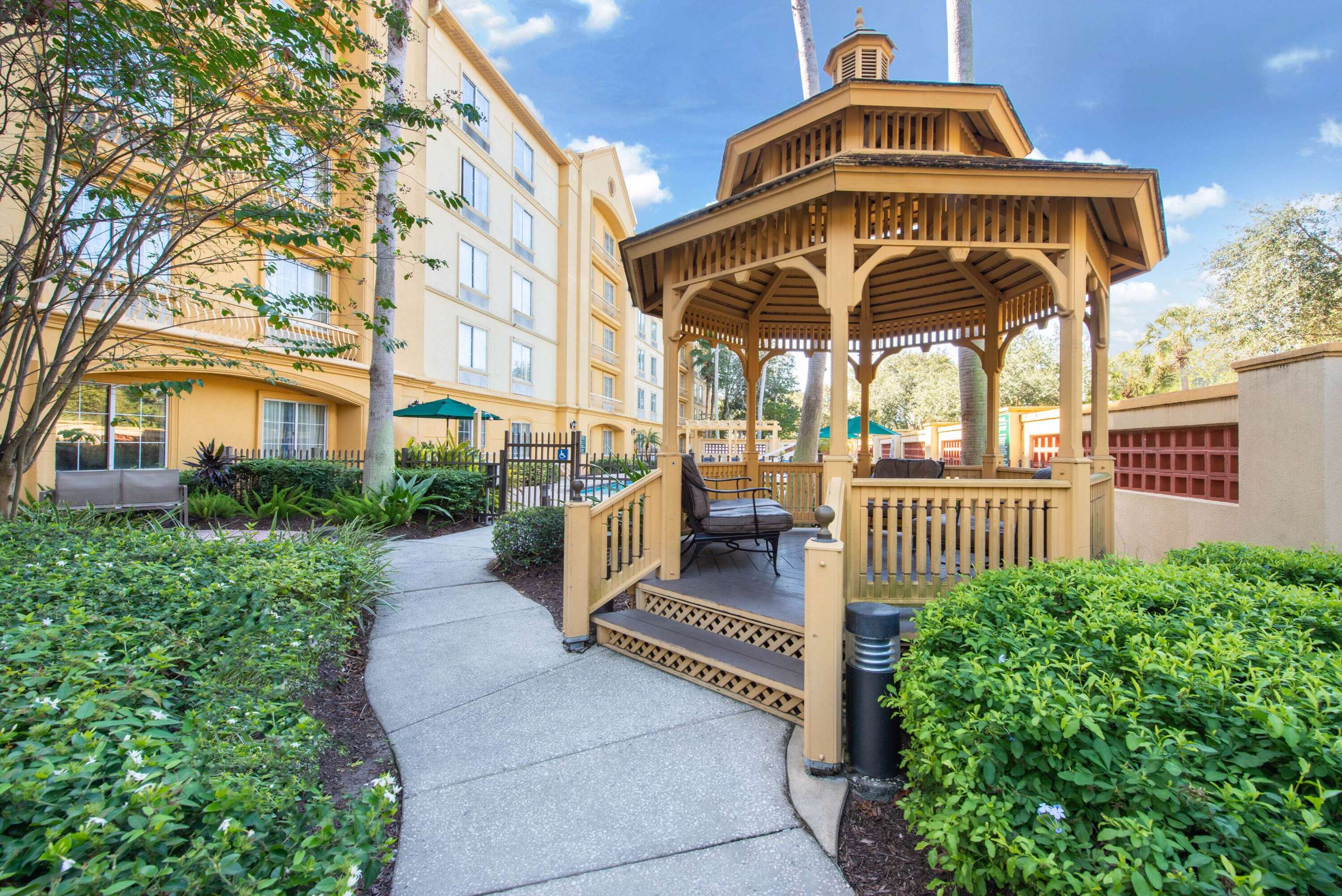 Property amenity | La Quinta Inn & Suites by Wyndham Tampa Brandon Regency Park