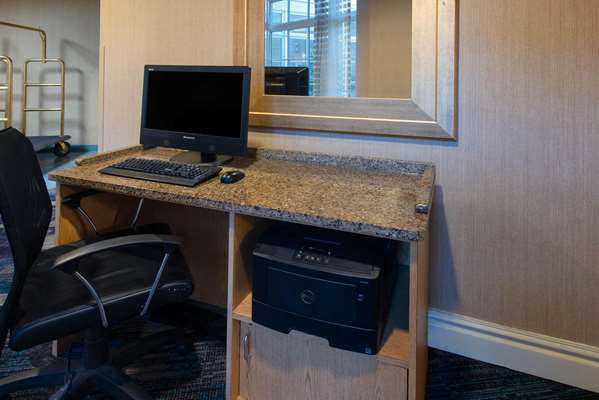 Conference Area - La Quinta Inn & Suites Brandon - I-75, Exit 257