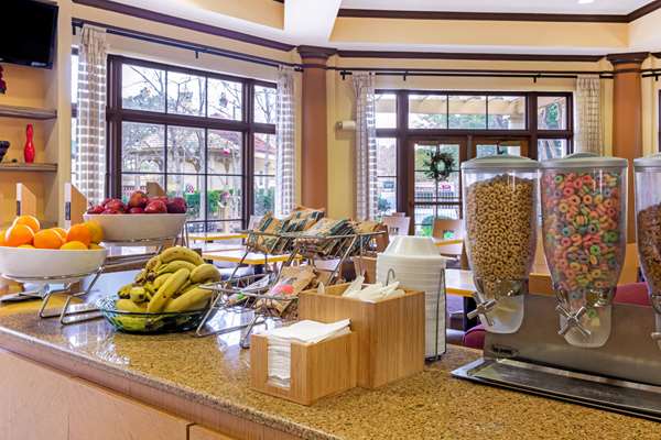  - La Quinta Inn & Suites Cary