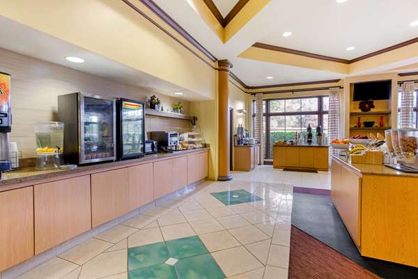  - La Quinta Inn & Suites Cary