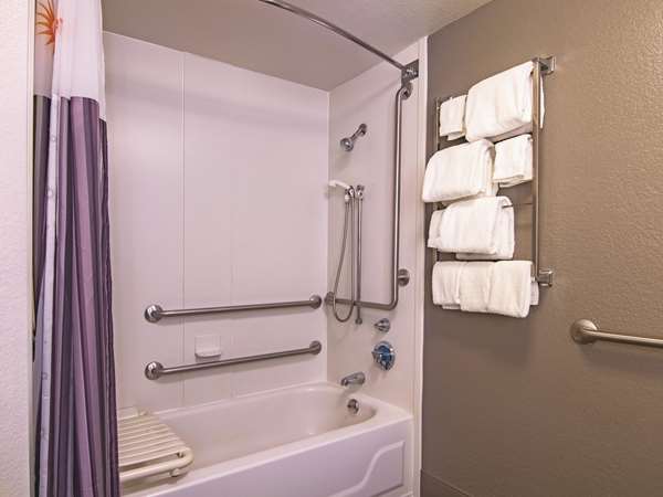  - La Quinta Inn & Suites Norman