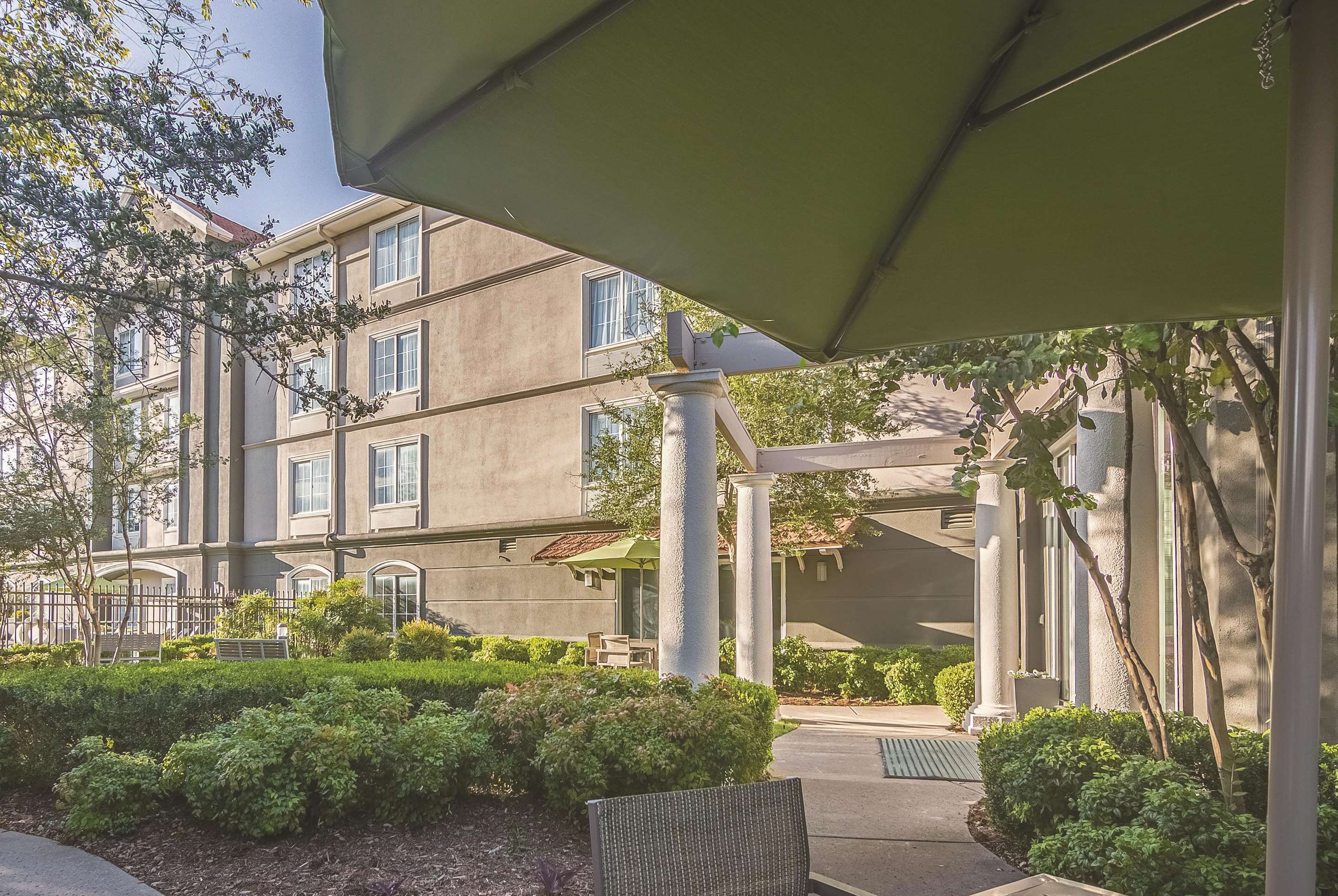 Exterior | La Quinta Inn & Suites by Wyndham Oklahoma City Norman