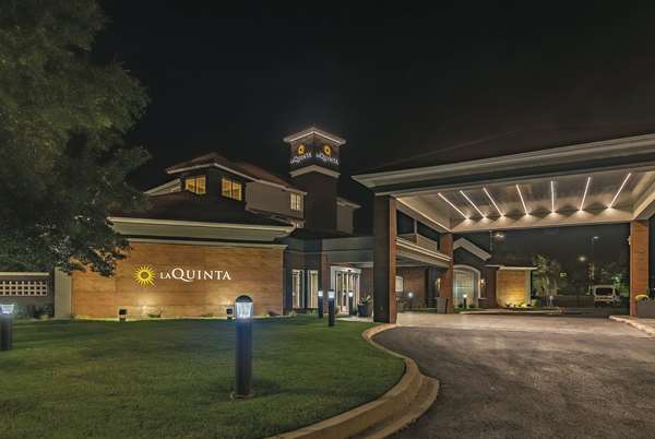 Exterior view - La Quinta Inn & Suites Norman