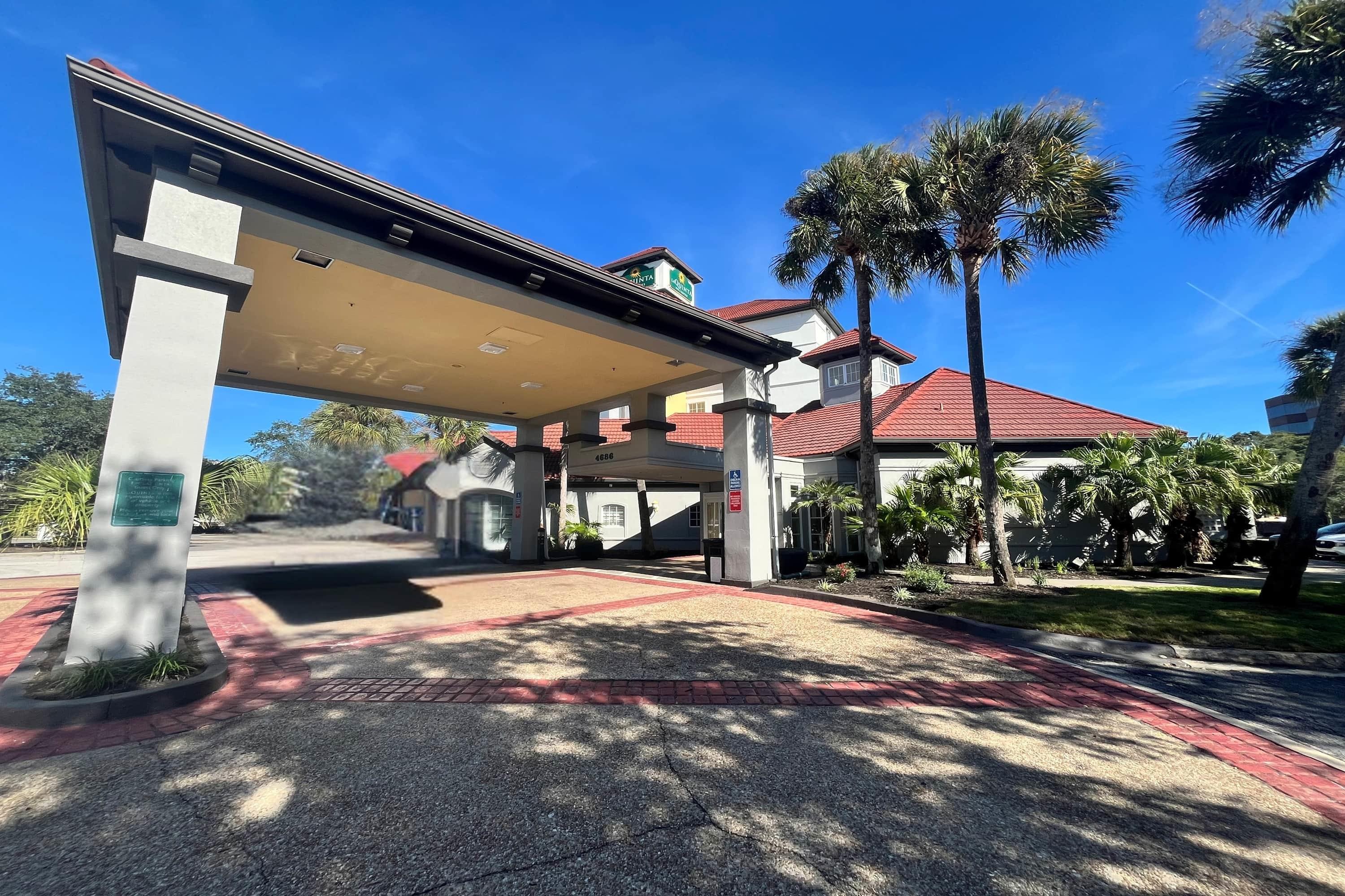Exterior | La Quinta Inn & Suites by Wyndham Jacksonville Butler Blvd