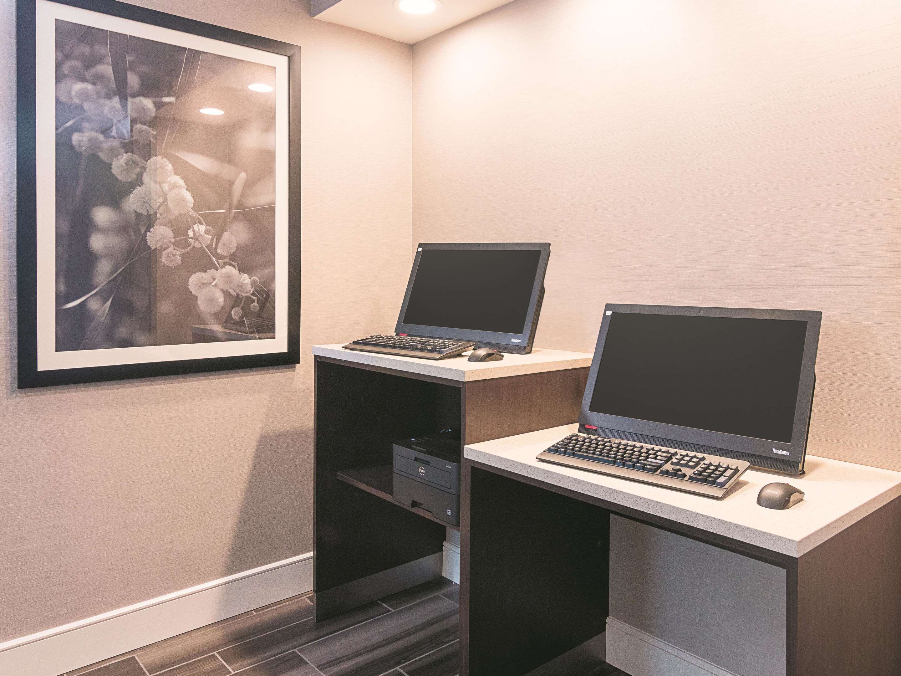 Business Center | La Quinta Inn & Suites by Wyndham Atlanta Conyers