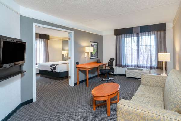 Suite - La Quinta Inn & Suites Pueblo - I-25, Exit 102