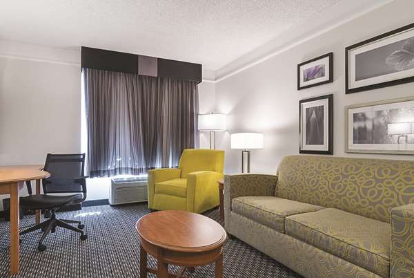 Suite - La Quinta Inn & Suites West Mesa