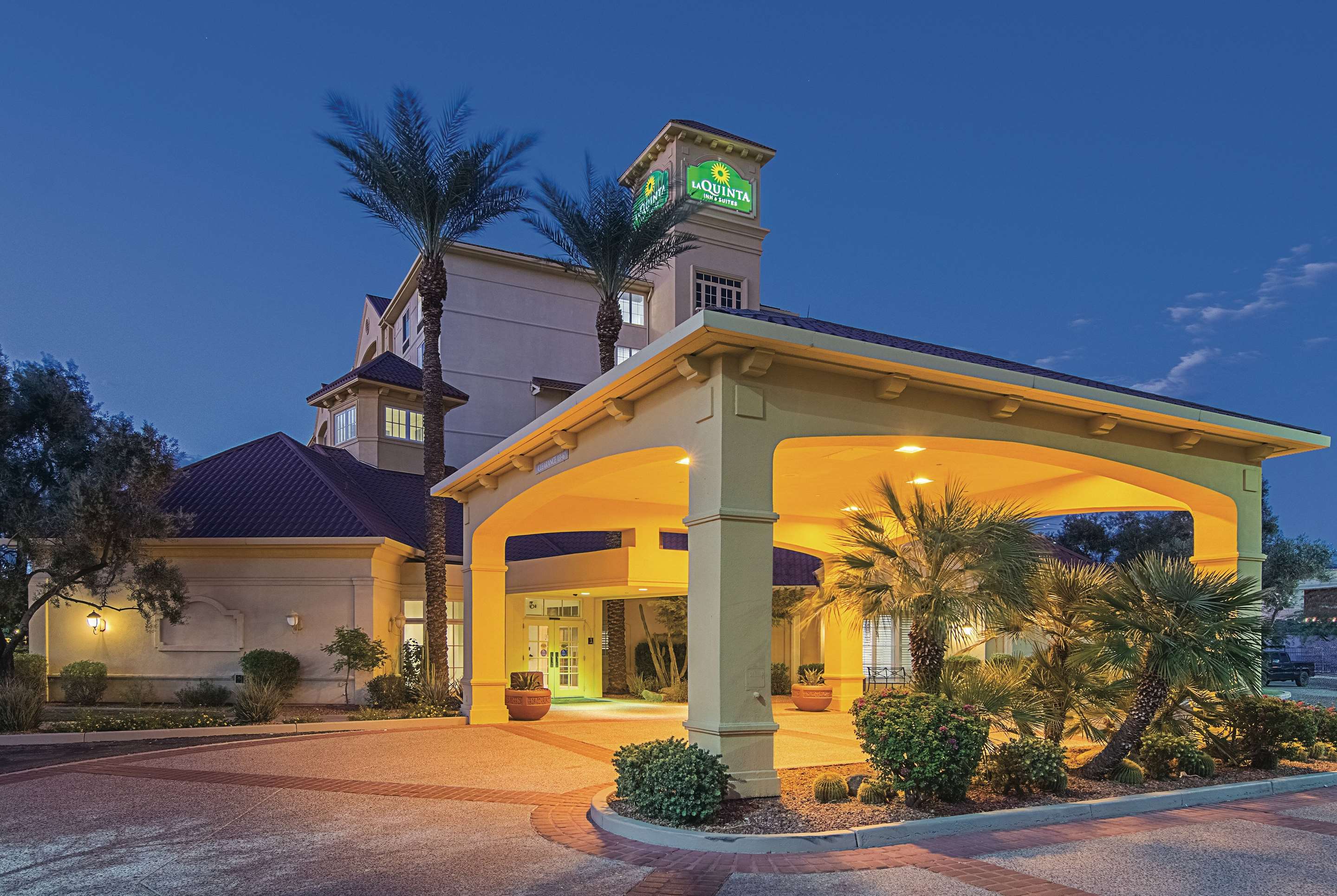 Exterior | La Quinta Inn & Suites by Wyndham Phoenix Mesa West