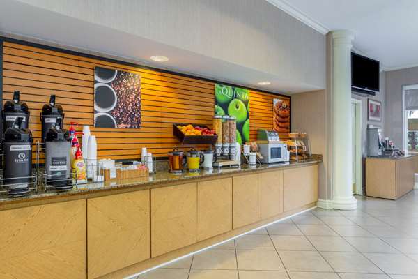 Amenities - La Quinta Inn & Suites West Lakeland - I-4, Exit 32