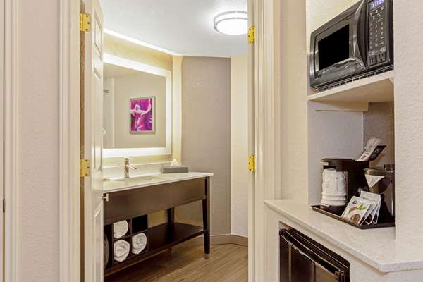  - La Quinta Inn & Suites Panama City