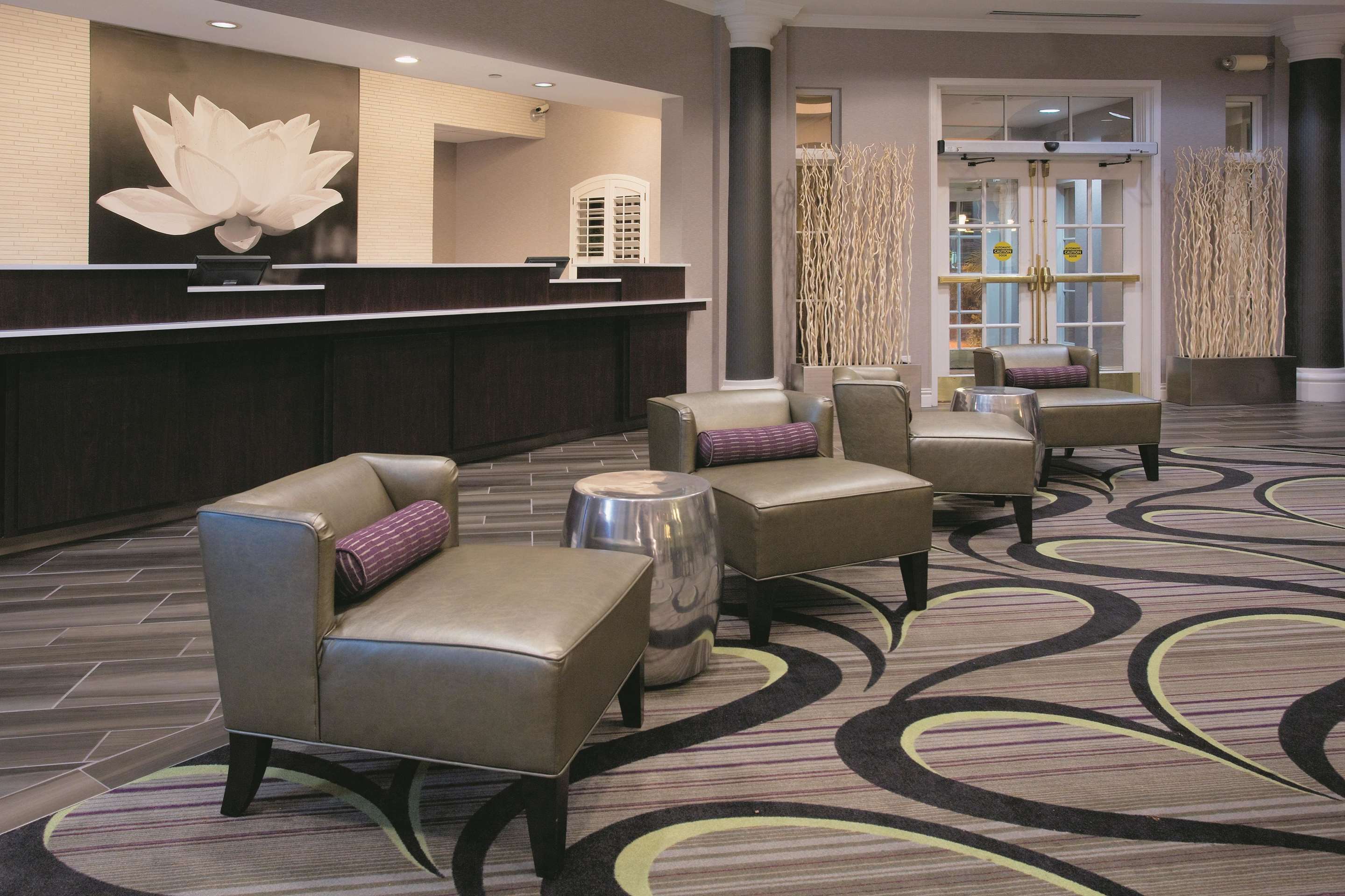 Lobby | La Quinta Inn & Suites by Wyndham Mesa Superstition Springs