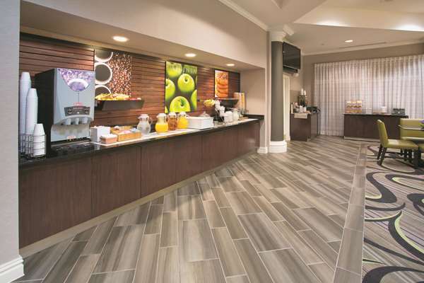  - La Quinta Inn & Suites East Mesa