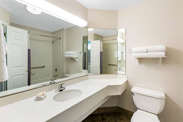  - La Quinta Inn & Suites East Mesa