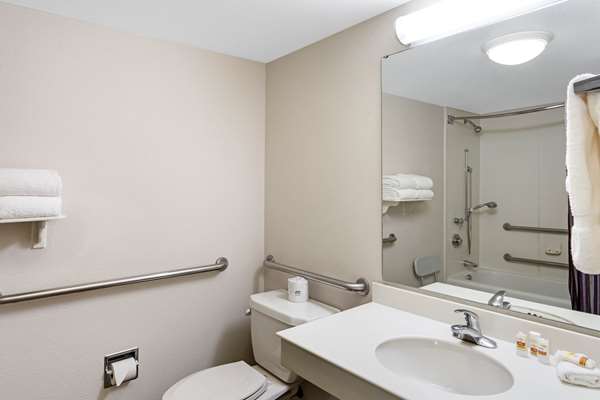  - La Quinta Inn & Suites East Mesa