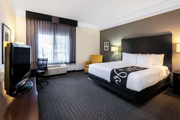  - La Quinta Inn & Suites East Mesa