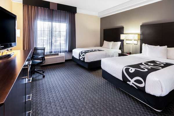  - La Quinta Inn & Suites East Mesa