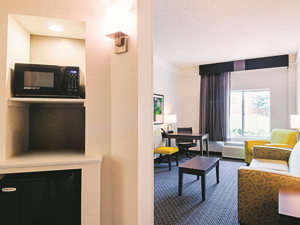 Suite - La Quinta Inn Airport Denver