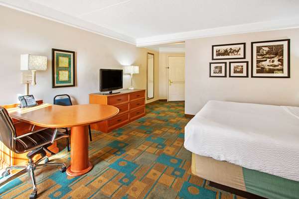  - La Quinta Inn & Suites West Albuquerque - I-40, Exit 155