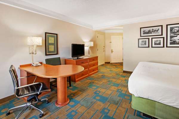  - La Quinta Inn & Suites West Albuquerque - I-40, Exit 155